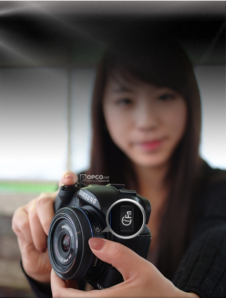 Samsung NX 20mm F2.8 i-Function